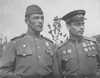 Штурман 278-й иад М.А.Ковальский (слева) и командир аэ 43-го иап С.И.Маковский 