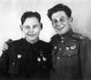 Полковник В.И.Сталин и капитан С.Ф.Долгушин. Март 1943 года.